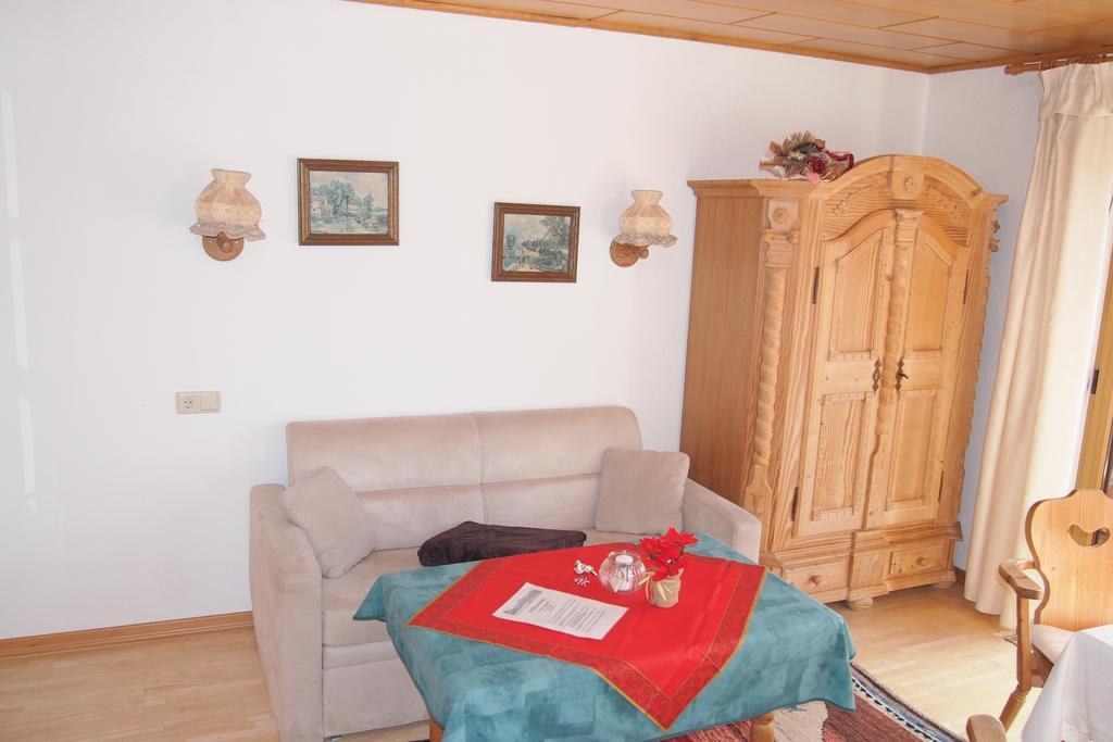 Haus Bergwelt Apartman Grän Szoba fotó