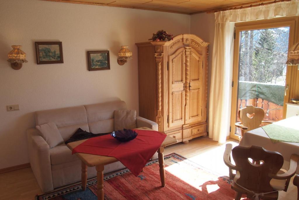 Haus Bergwelt Apartman Grän Szoba fotó